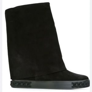 Casadei chain motif boots